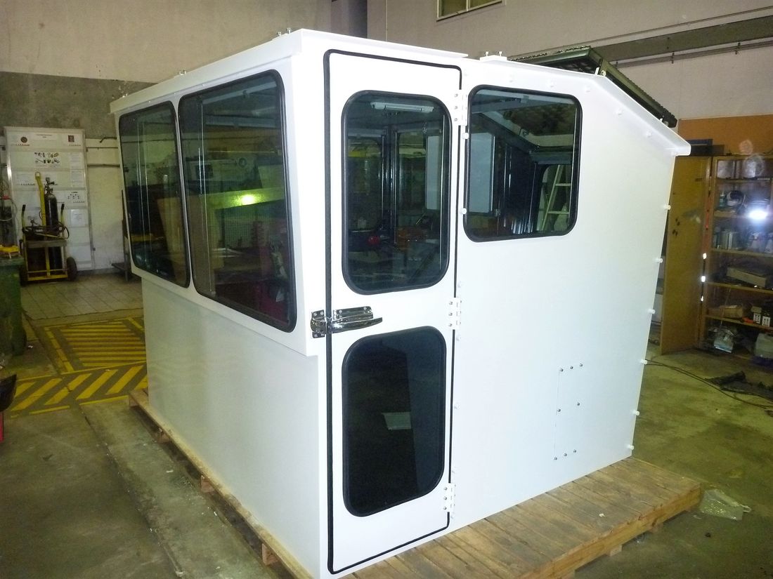 Drilltek D90KS FOPS cabin